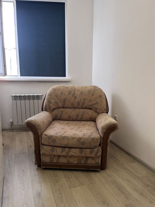 Кресло кровать б/у в хорошем состоянии