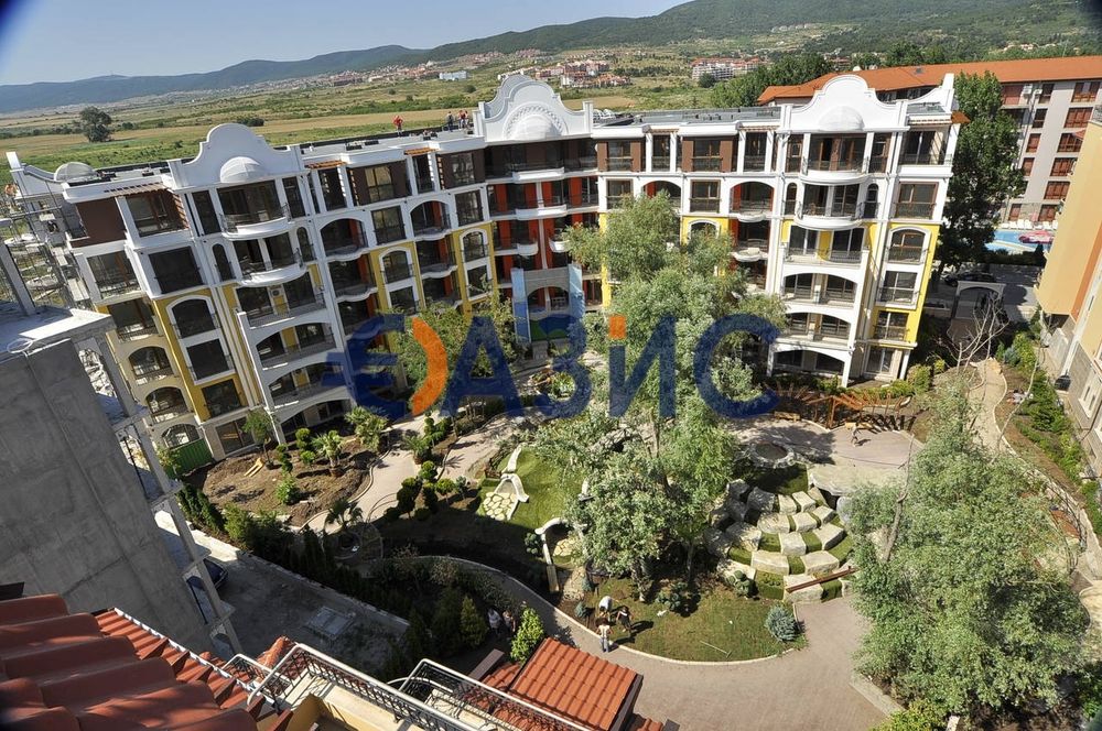 Продава се Едностаен апартамент в к.к. Слънчев бряг - 41 кв.м за 1354 €/кв.м - Снимка #12