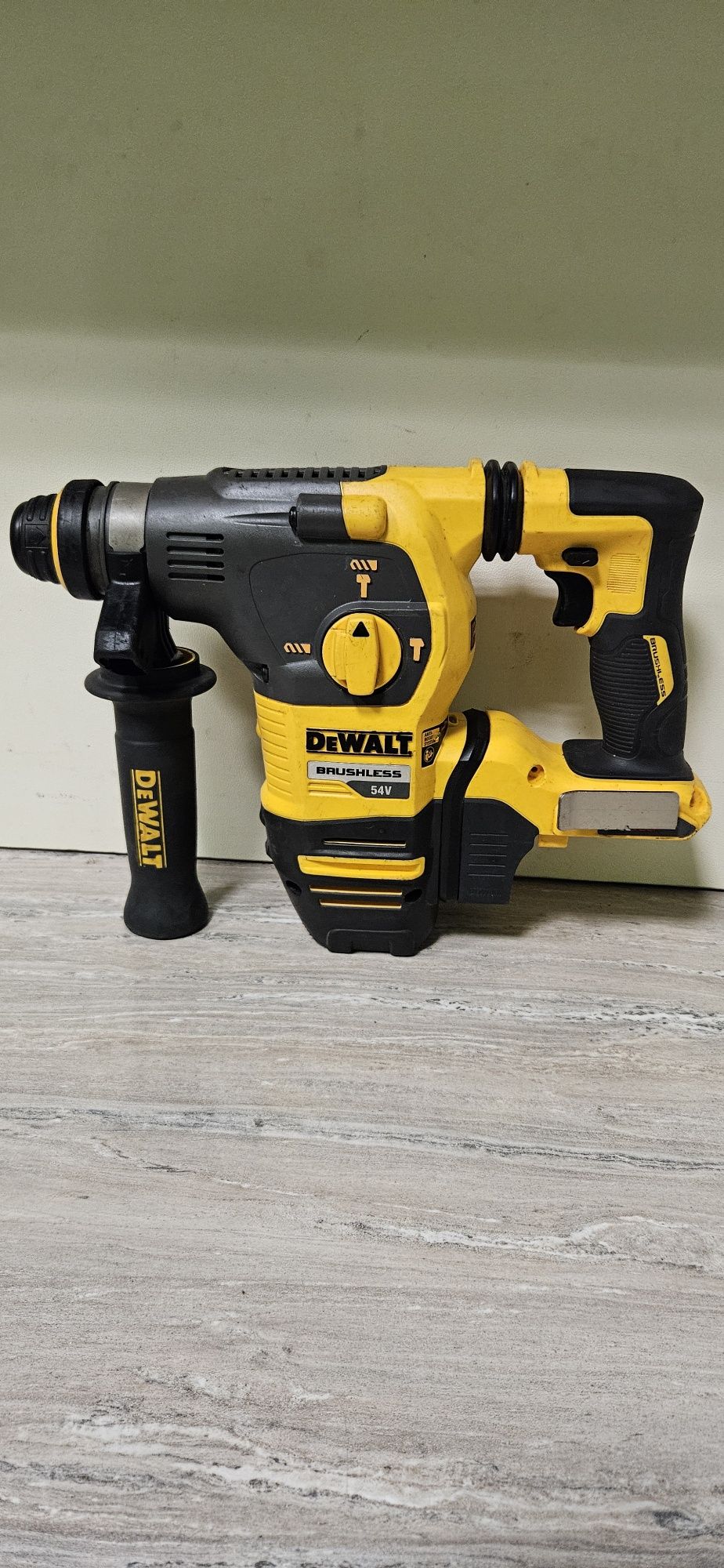 Dewalt Перфоратор DCH323 54V FLEXVOLT