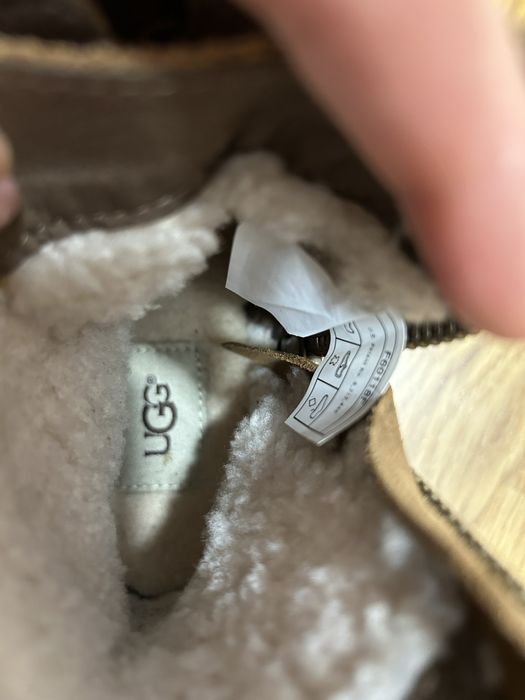 Bocanci iarna UGG
