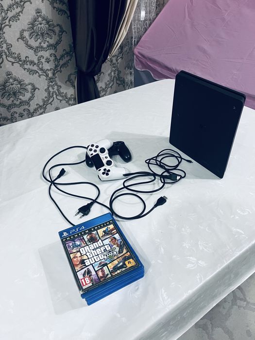 Ps4 продам срочно