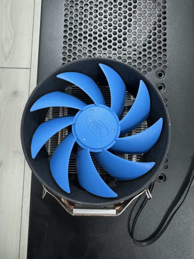 Setup Gaming 1050 Ti 4 GB DDR5, Ryzen 5 1600x , 16 Gb ram 2400 mhz