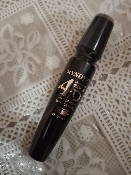 Продаются оптом лак для ногтей