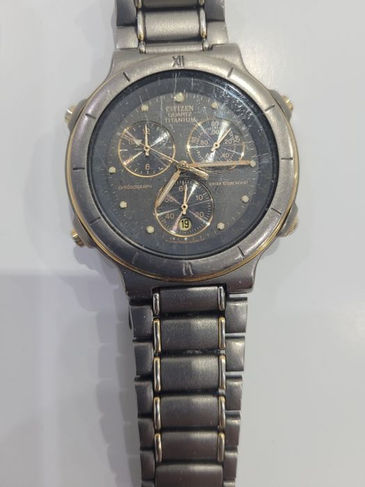 Vand diferite ceasuri mecanice și automatice