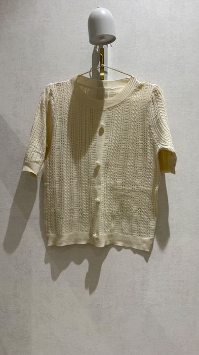 Женские вещи в ассортименте