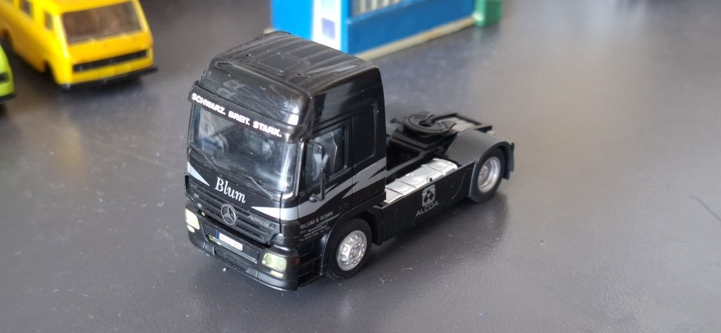 Vand machete camion 1:87 Herpa