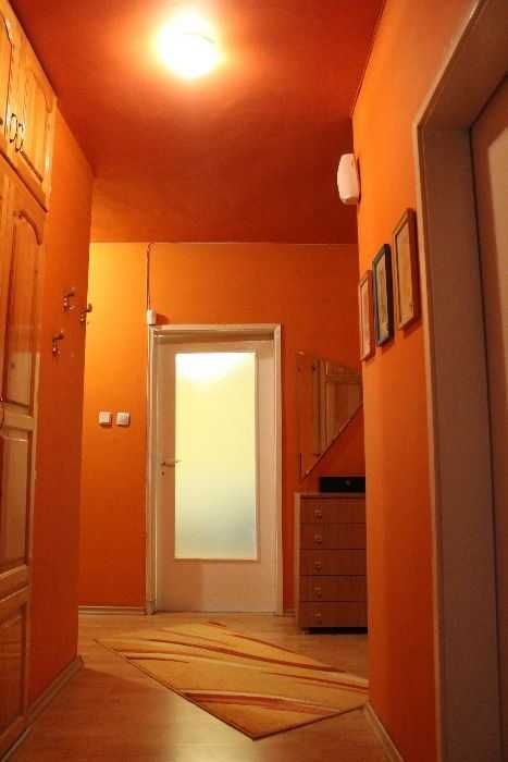 Дава се под наем Тристаен апартамент в Пловдив, Въстанически - 120 кв.м за 325 € - Снимка #10