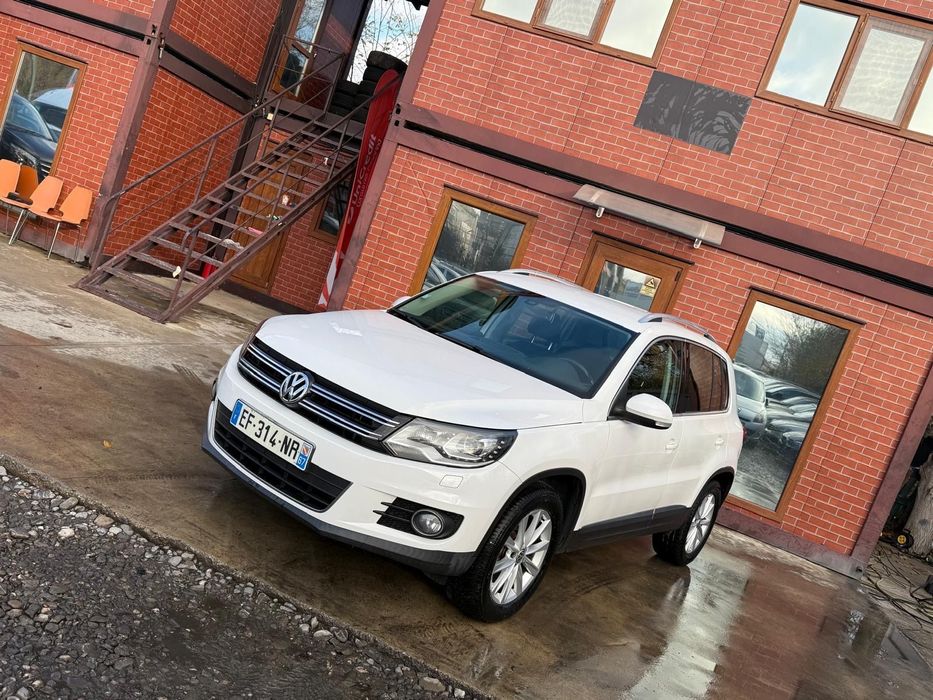 Volkswagen Tiguan Piele Alcantara LED Navi Posibilitate Rate Fara Avans, Schimburi Auto