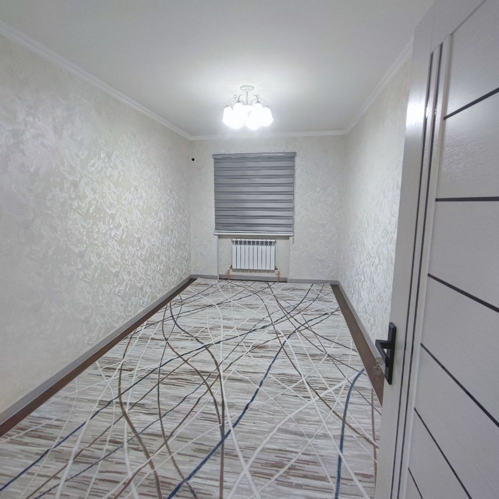 Sergeli 8 hudud 3 xona 5 qavat 66 kv uy srochno sotiladi