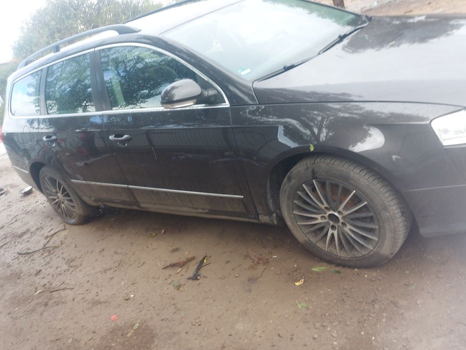 Vand pasat b6  pret ușor ngociabil