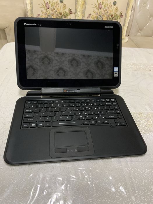 Panasonic FZ-Q2 core m5-6300