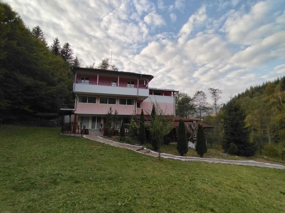 Pensiune de închiriat!!!
