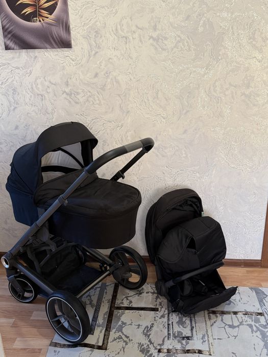Продам коляску 2в1