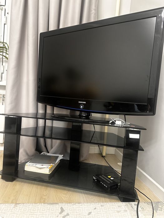 Подставка под телевизора