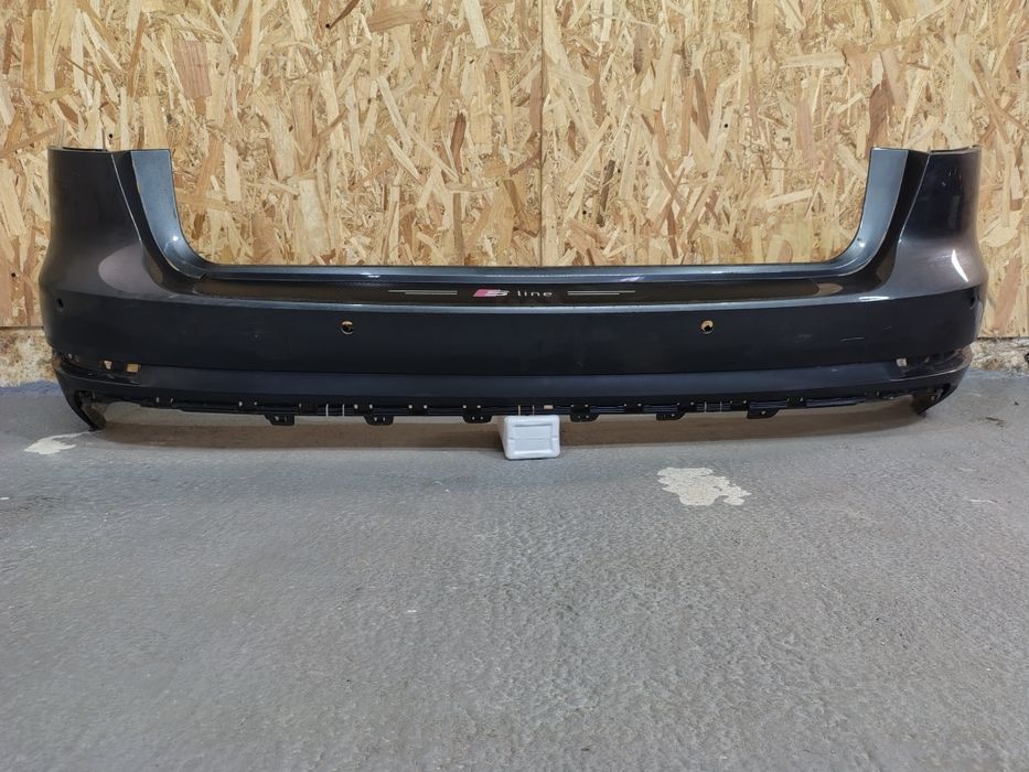 Bara spate Audi A4 B9 Kombi an 2015-2019 cu defect la o prindere