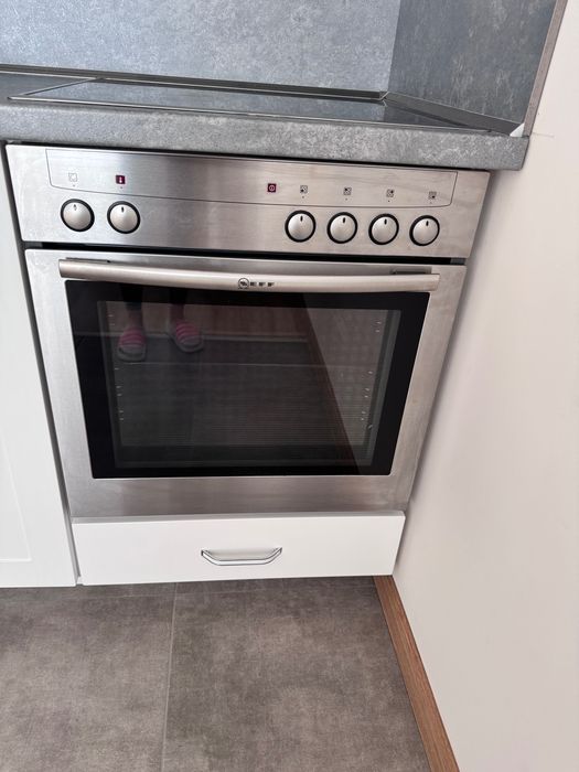 Фурна и котлон Neff