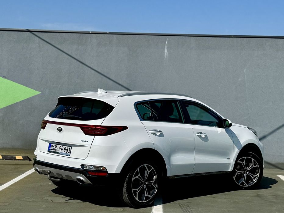Kia Sportage GT-Line | Automat 4x4 | 2.0 Diesel Mild Hybrid 185 cai