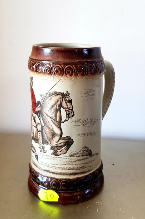 Halbe de bere vechi din porțelan