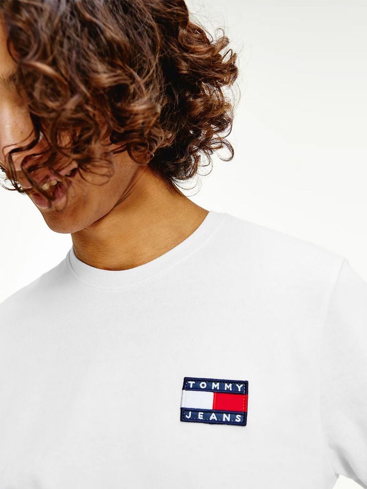 Tommy Jeans Men White Organic Cotton Jersey Badge T-Shirt