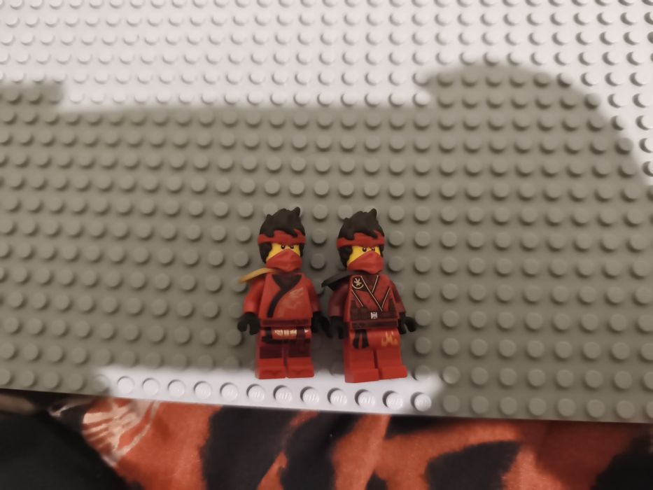 Продавам lego ninjago