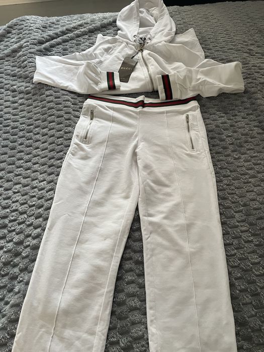 Екип Gucci страхотен