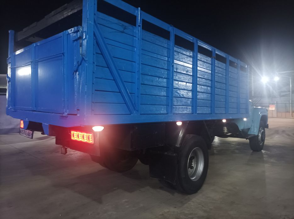 Zil dlinamer 130 г sotiladi holati zor yurib turgan texnika