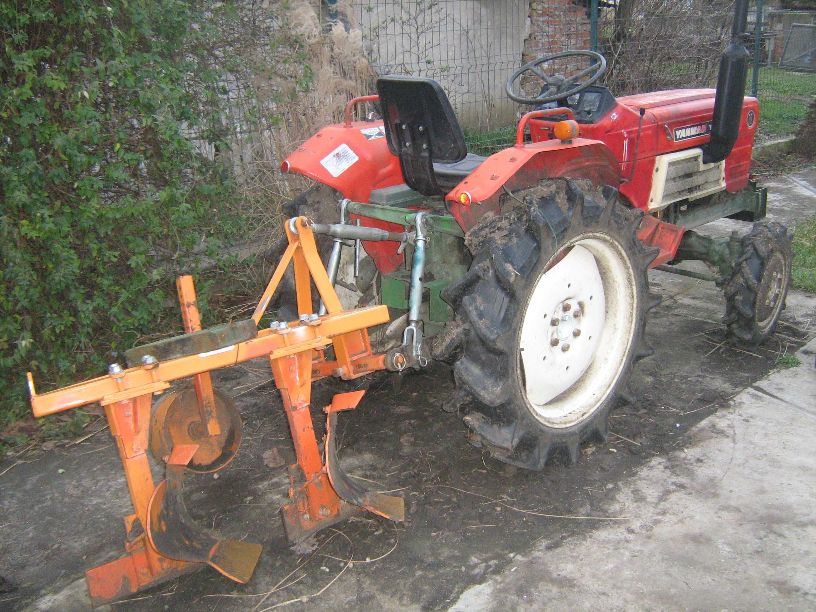 tractor yanmar 4x4 25 cp si utilaje