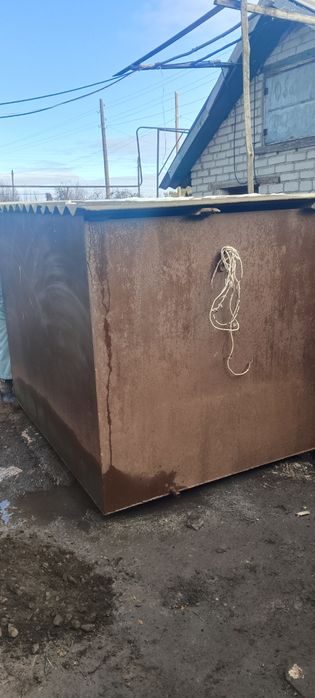 Продам металлический бак объём 5 кубов