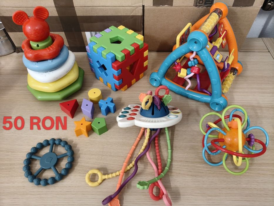 Jucării pentru copii 0 - 2 ani
