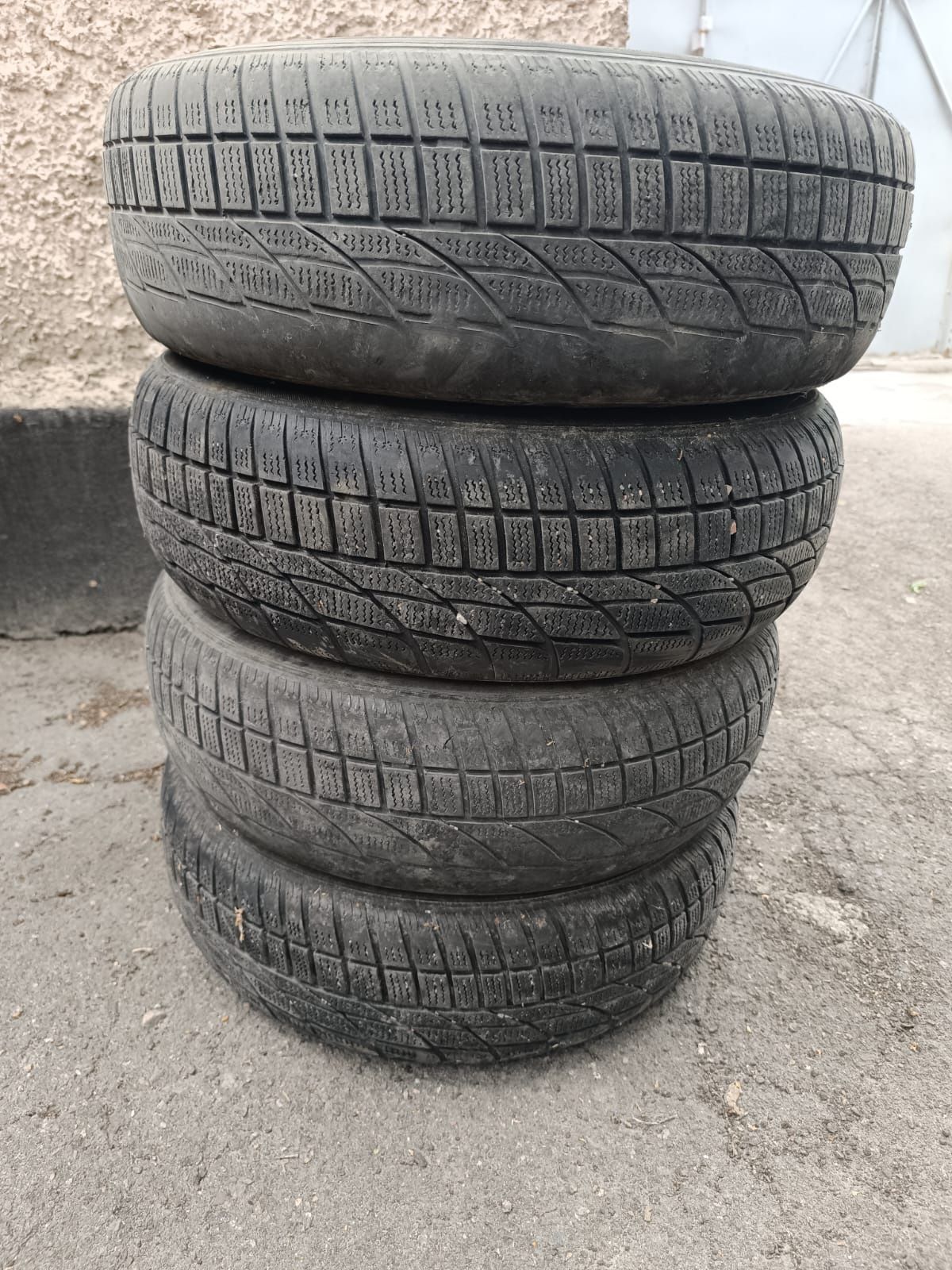Продам  колёса.  Шины  с  дисками.