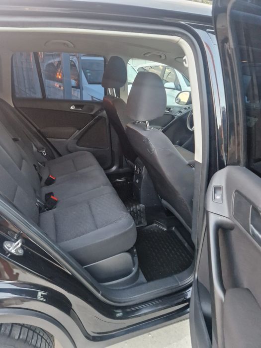 VW Tiguan 2012 198000 km 2.0 

TELEFON ０７５１３７５０９２

- An 2010