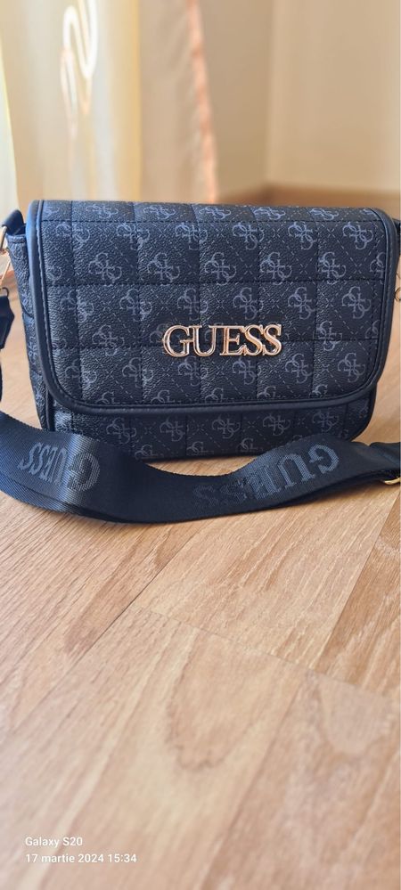 Geanta guess noua in tipla