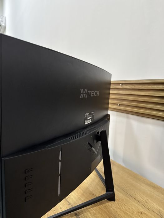 Продам монитор 27 дюймов X TECH Curved почти новый - не использовали