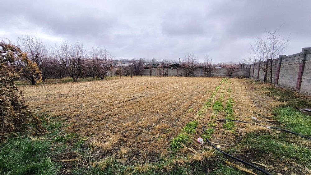 Продаётся УЧАСТОК -20 соток в мкр.ТУРАН. 40х50. ИЖС. Периметр ЗАБОР.