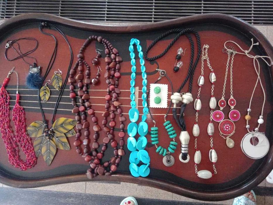 Gablonturi coliere, cercei, bratari, brose, bijuterii argint