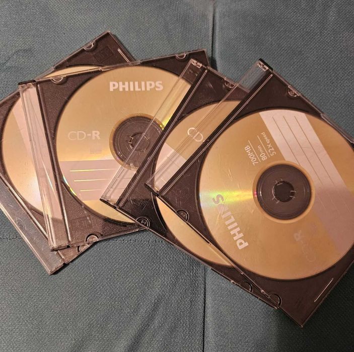 Dicheta dischete floppy si CD blanc