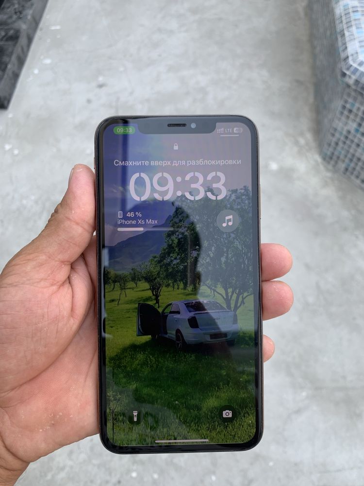 Xs max 256 orqa kirishkasi singan qolgan hamma joyi yaxshi