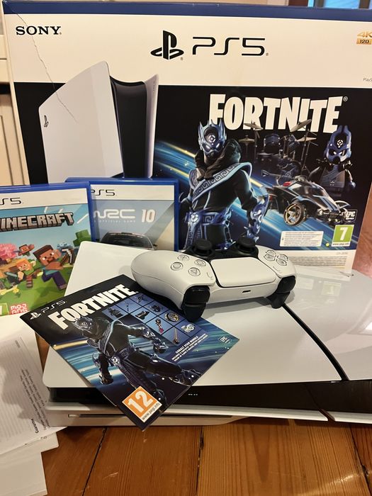 PS5 Slim Fortnite