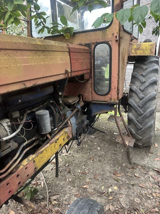 Vand doua tractoare U650