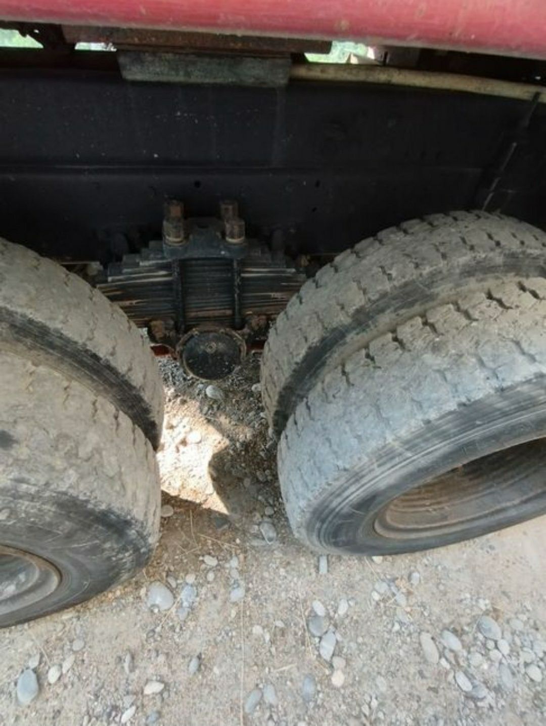 Kamaz samasval srochni sotiladi