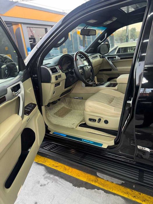 Lexus GX 460 full sotiladi