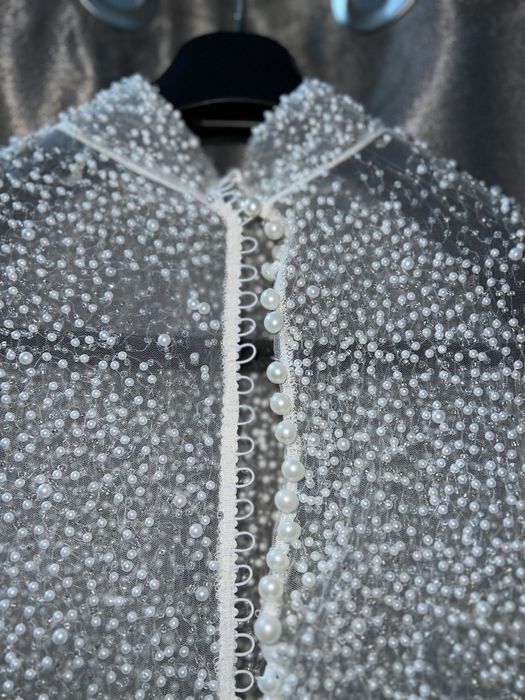 Salopeta albă de seara