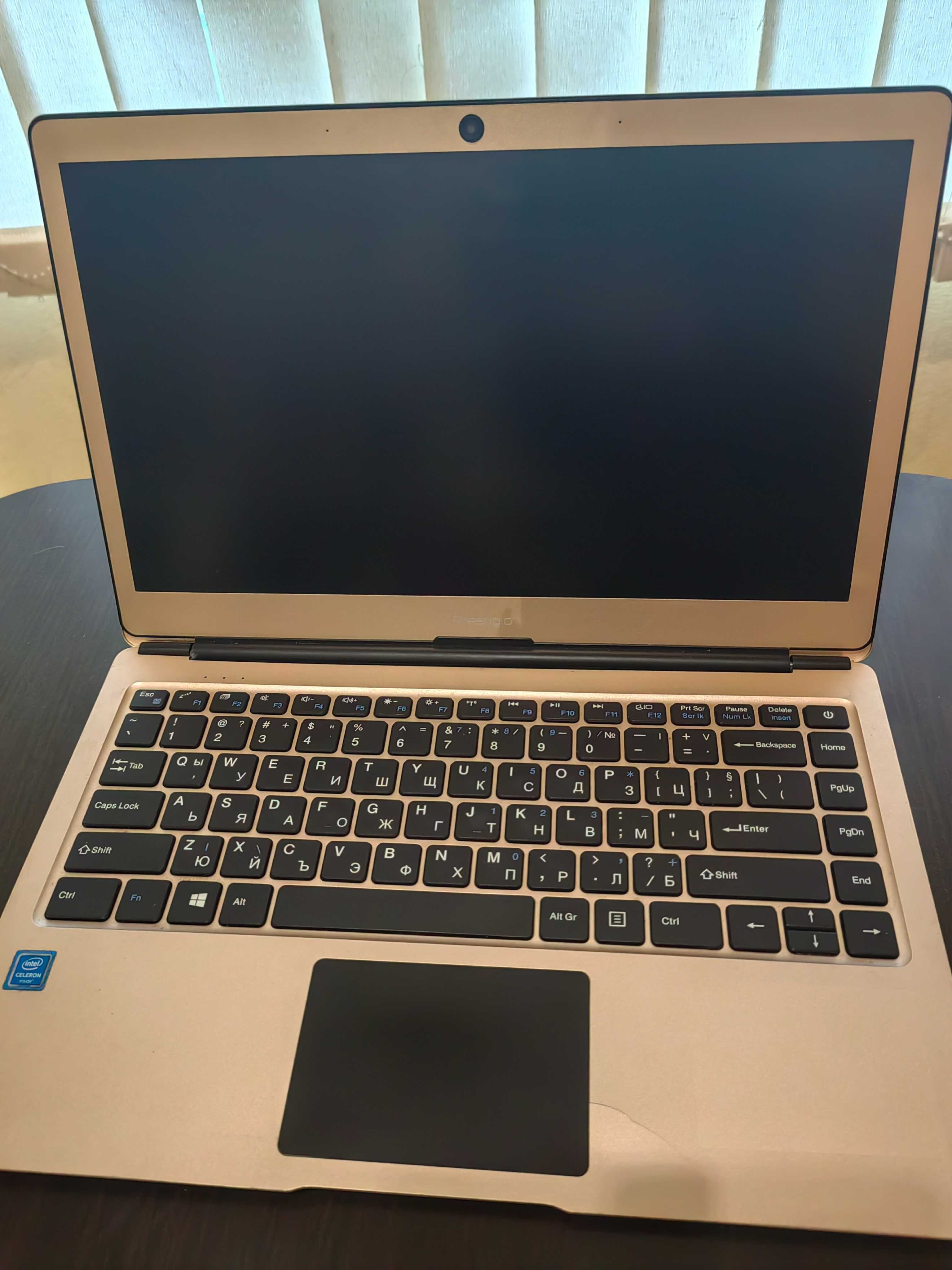 Notebook Prestigio 133S.