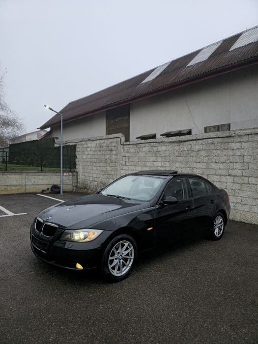 Bmw e90 Diesel 2.0 trapa , xenon