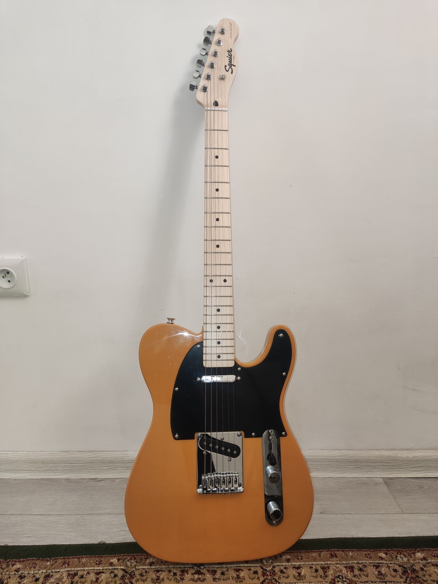 Электрогитара Fender Squier (новый)