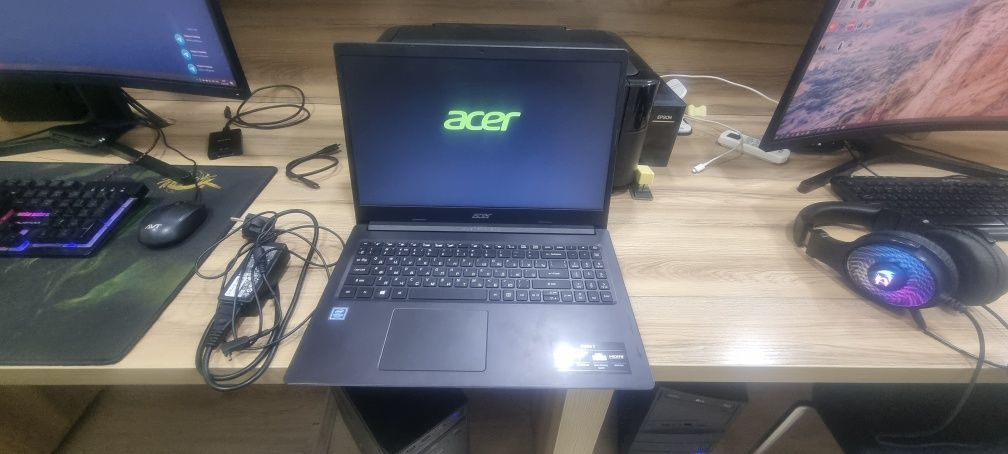 Notebook sotiladi acer