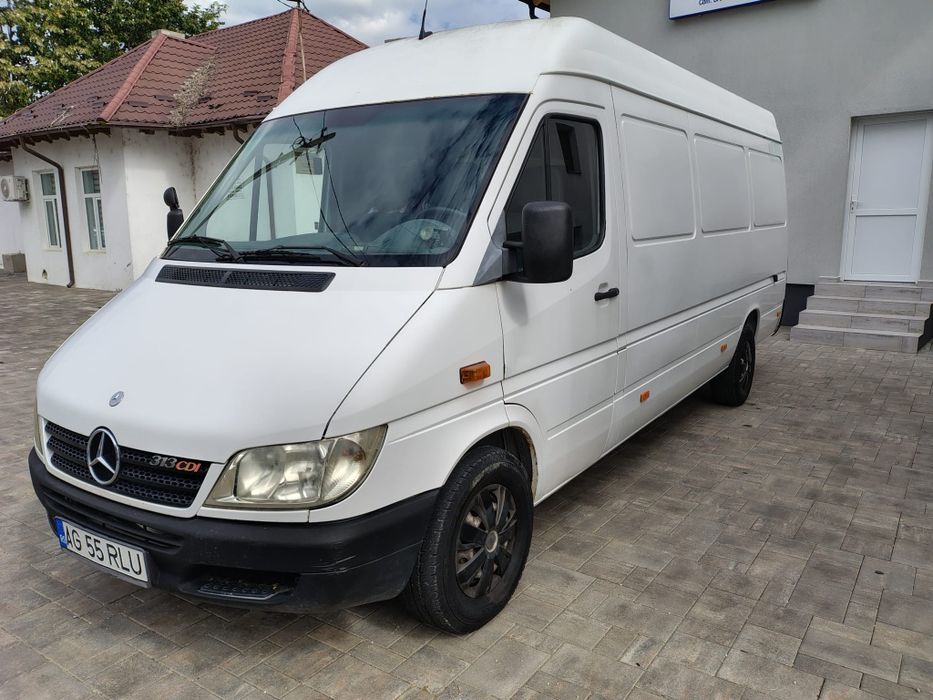 Vând Mercedes sprinter