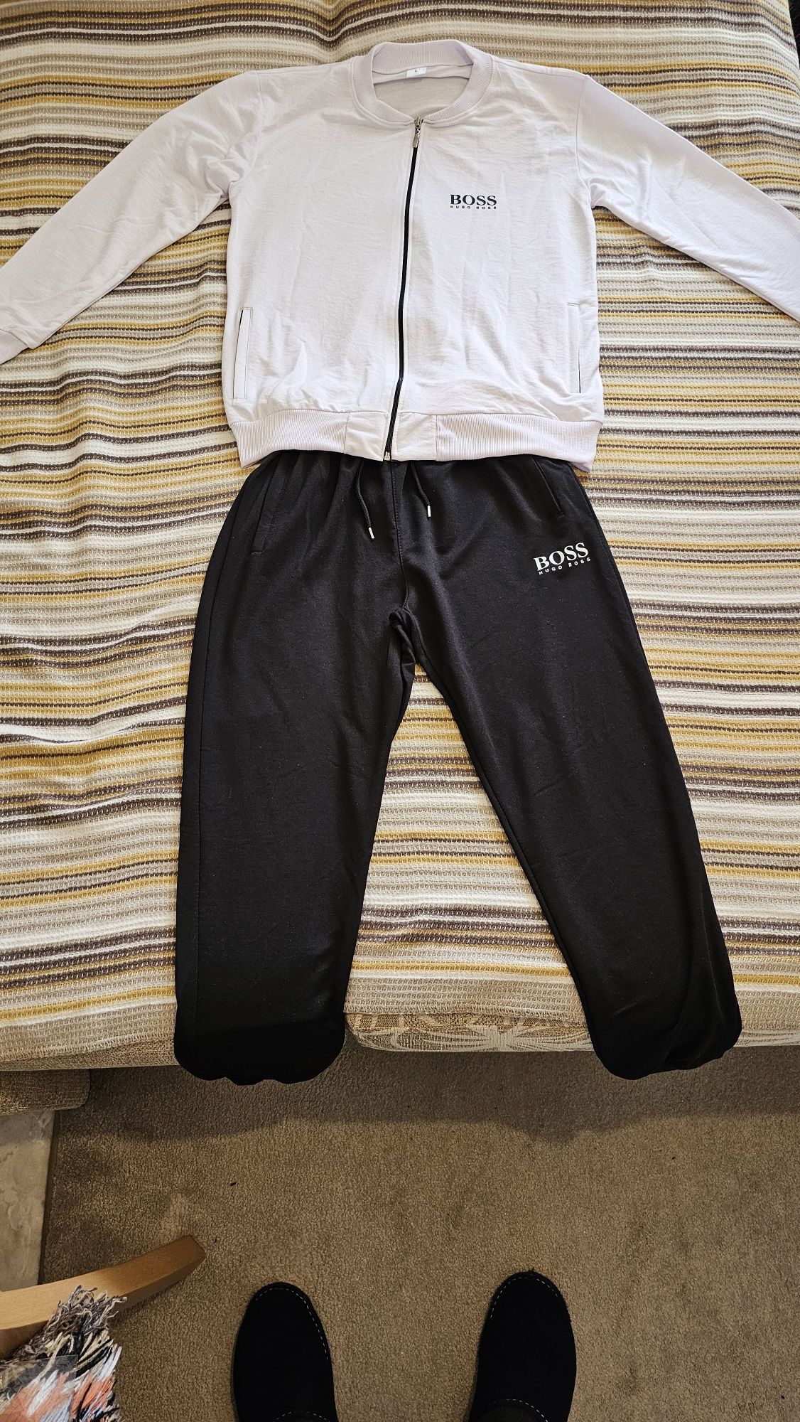 Продавам анцунг Hugo Boss