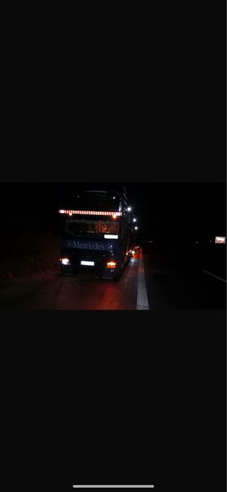 Vand schimb transportor mercedes cu cap tractor