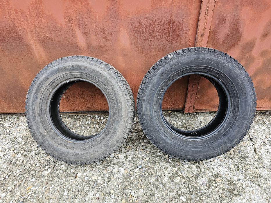 Зимни гуми Nokian 225 75 16 c за бус zimni gumi